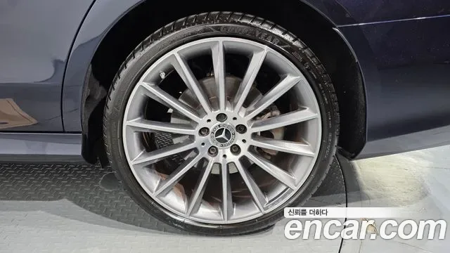 Mercedes-Benz E-Class E350 4MATIC AMG Line, миниатюра 16