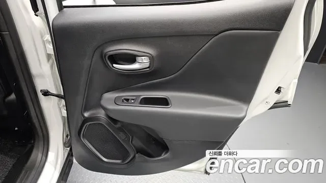 Jeep Renegade, миниатюра 27