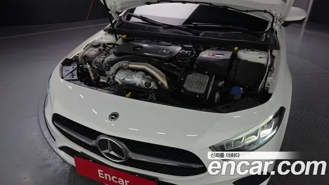 Mercedes-Benz A-Class A220, миниатюра 17