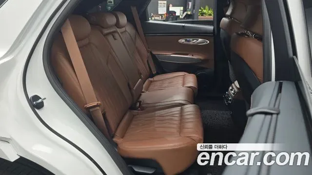 Genesis GV70 2.5T бензин AWD ( ), миниатюра 3
