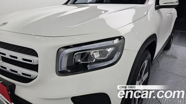 Mercedes-Benz GLB GLB220, миниатюра 3