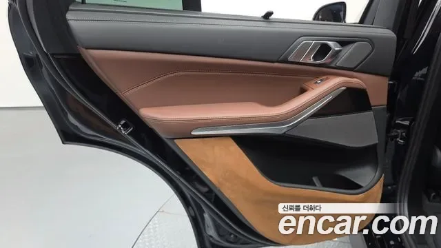 BMW X5 xDrive 40i M, миниатюра 12