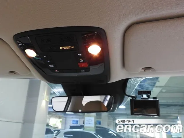 Kia Carnival бензин 7 мест, миниатюра 11
