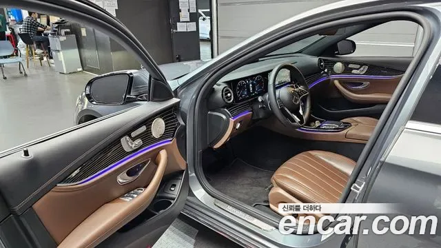Mercedes-Benz E-Class E450 4MATIC, миниатюра 20
