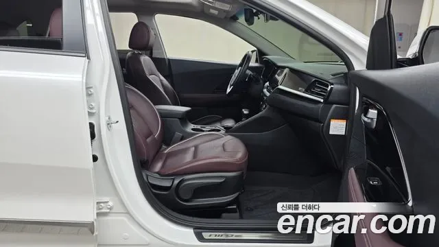 Kia Niro 1.6 HEV, миниатюра 13