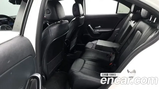 Mercedes-Benz A-Class A220, миниатюра 9