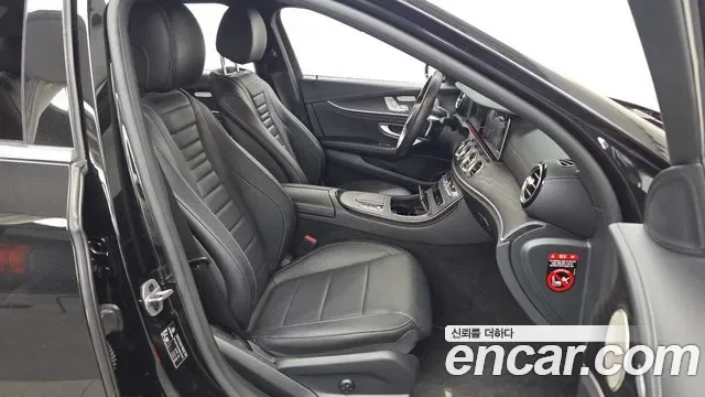 Mercedes-Benz E-Class E220d 4MATIC AMG Line, миниатюра 26