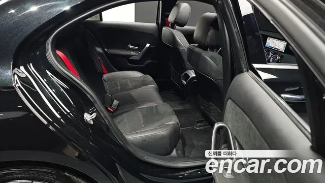 Mercedes-Benz A-Class AMG A35 4MATIC, миниатюра 14