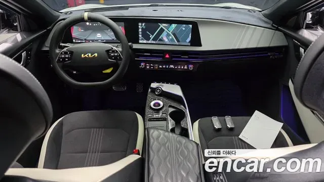 Kia EV6 4WD GT Line, миниатюра 3