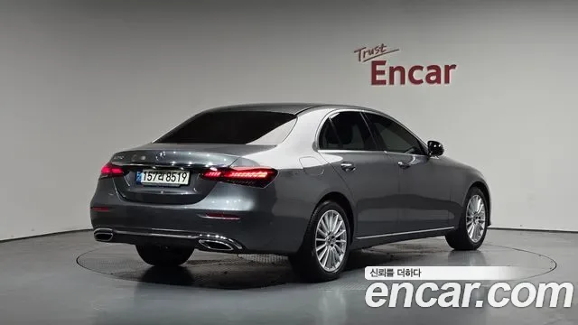 Mercedes-Benz E-Class E250, миниатюра 7