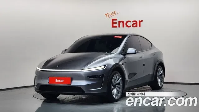 Tesla Y AWD