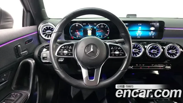Mercedes-Benz A-Class A200d, миниатюра 30