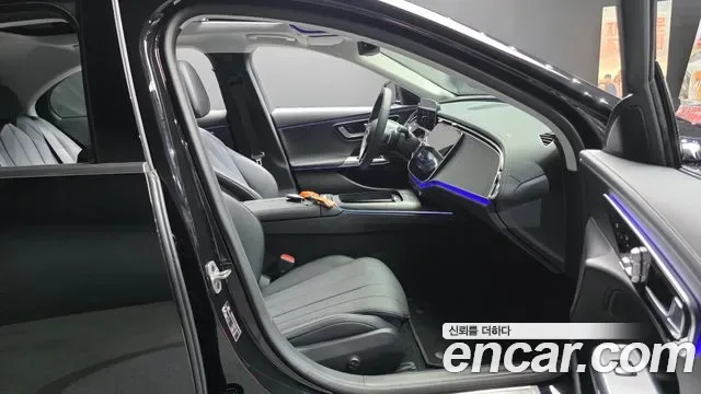 Mercedes-Benz E-Class E200, миниатюра 24