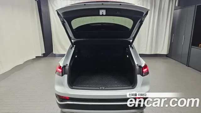 Audi Q4 40 Premium, миниатюра 11