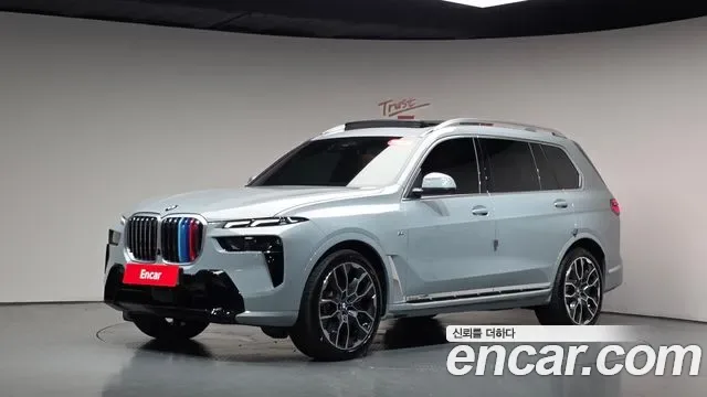 BMW X7 xDrive 40i M 6 мест