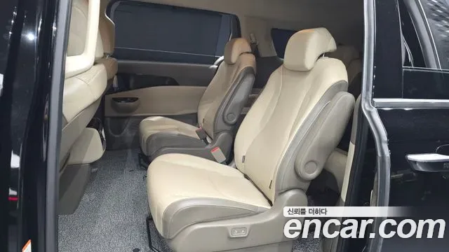 Kia Carnival бензин 9 мест, миниатюра 20