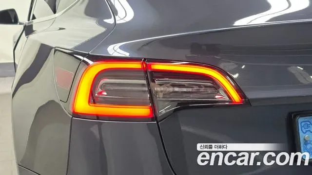 Tesla 3 AWD, миниатюра 3