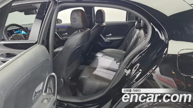 Mercedes-Benz A-Class A220, миниатюра 21