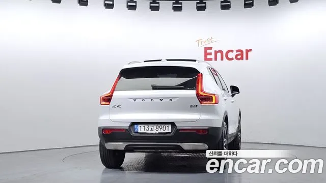 Volvo XC40 B4, миниатюра 11