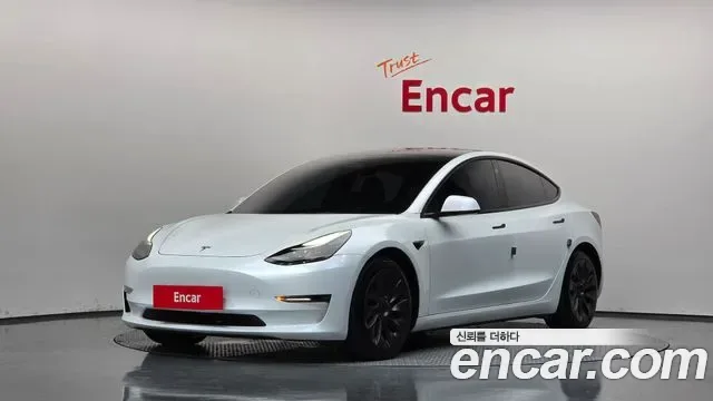 Tesla 3 AWD