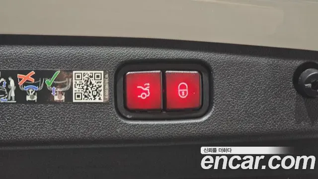 Mercedes-Benz E-Class E200, миниатюра 5