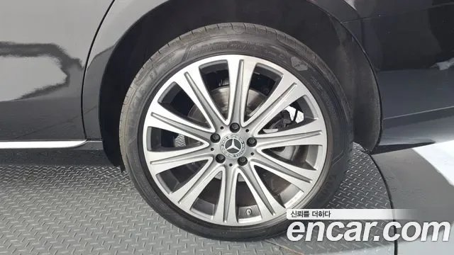 Mercedes-Benz E-Class E350 4MATIC, миниатюра 5