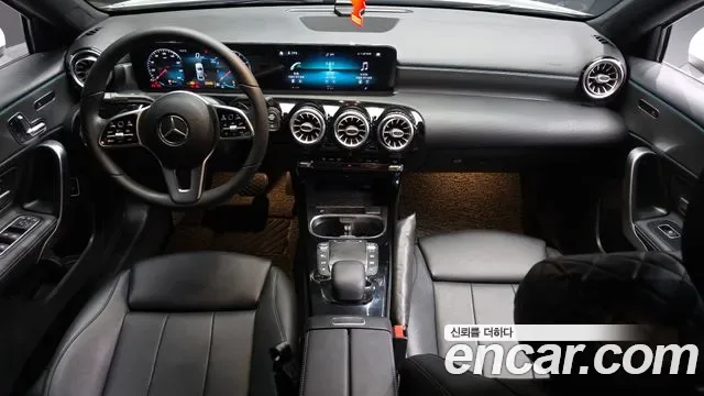 Mercedes-Benz A-Class A220, миниатюра 4
