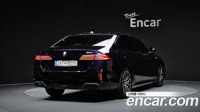BMW 5 (G60) 520i M, миниатюра 9