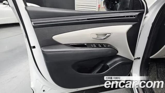 Hyundai TUCSON дизель 2.0 2WD Inspiration, миниатюра 5