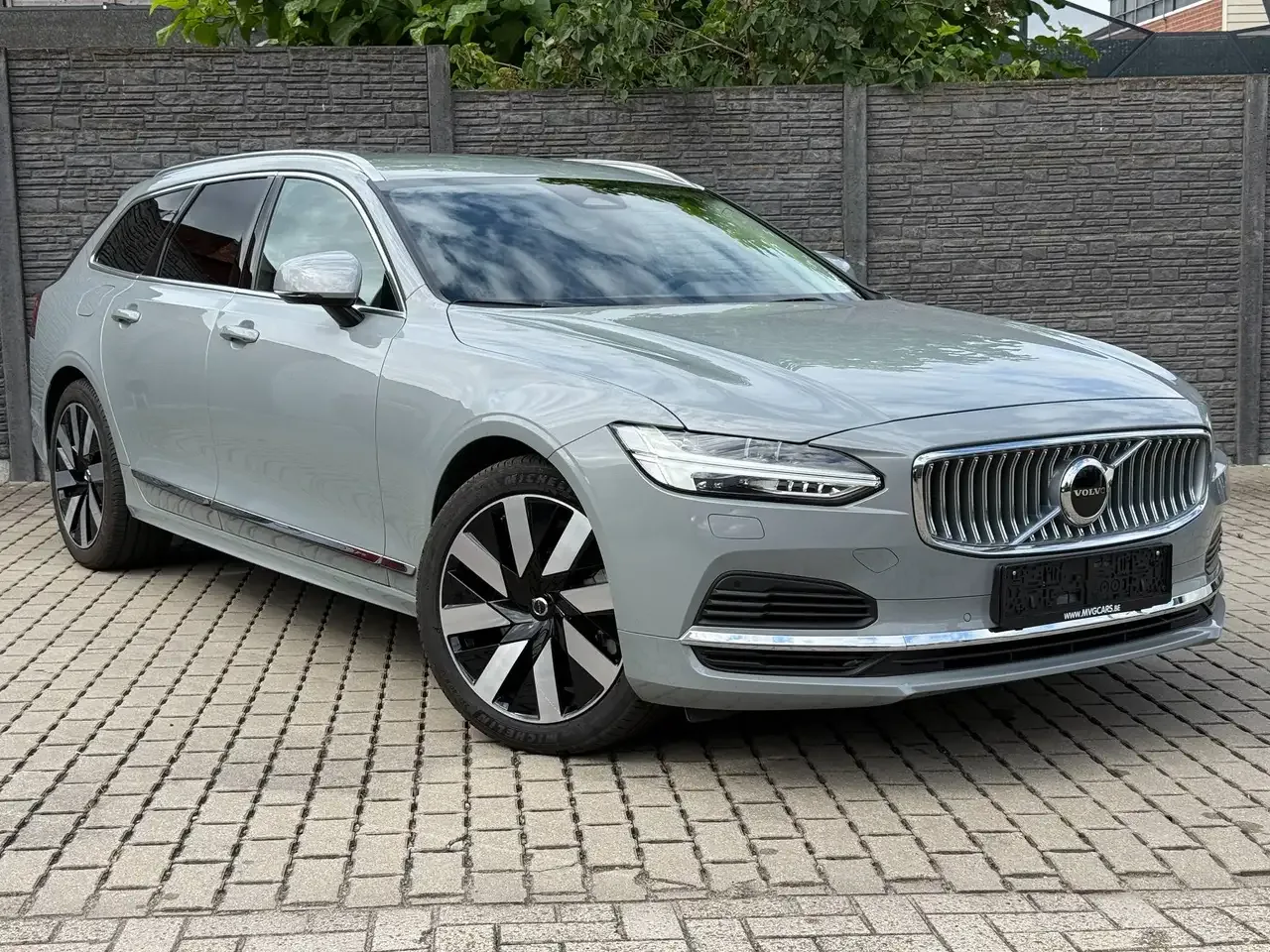 Volvo V90 T6 AWD PHEV Core Bright "Leder/Harman Kardon"