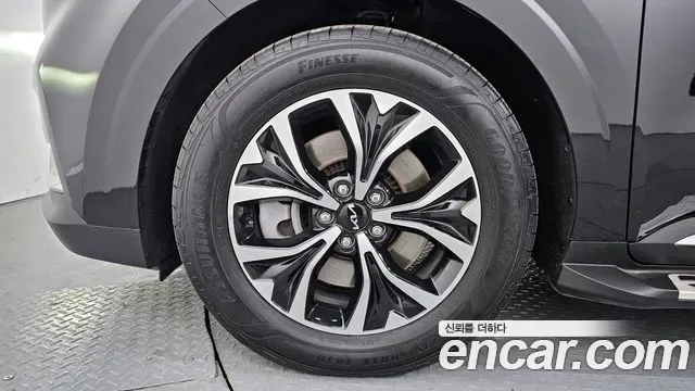 Kia Carnival бензин 9 мест, миниатюра 7
