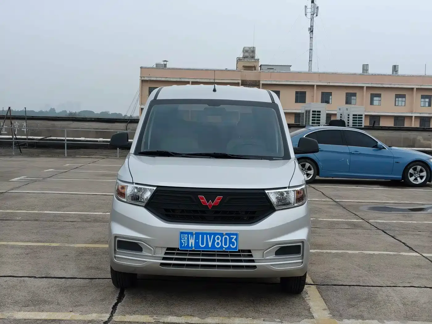 Wuling Hongguang V