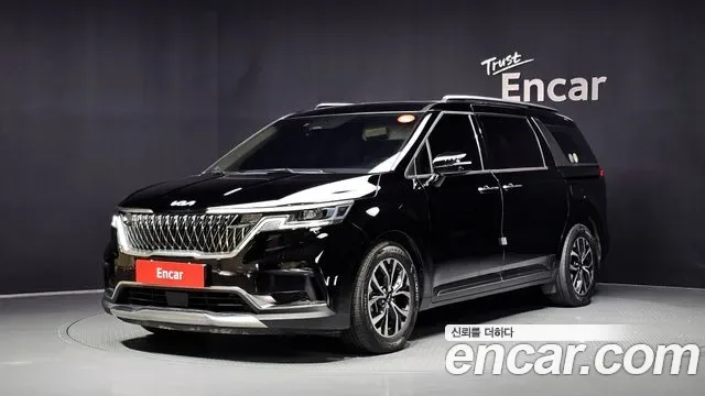 Kia Carnival дизель 9 мест