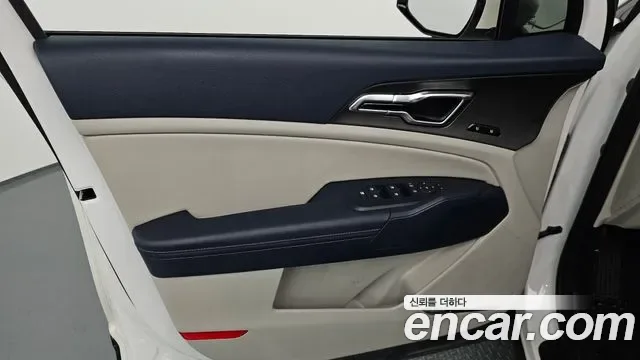 Kia Sportage бензин 1.6 Turbo 2WD Signature, миниатюра 12