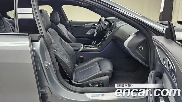 BMW 8 (G15) M850i xDrive, миниатюра 19