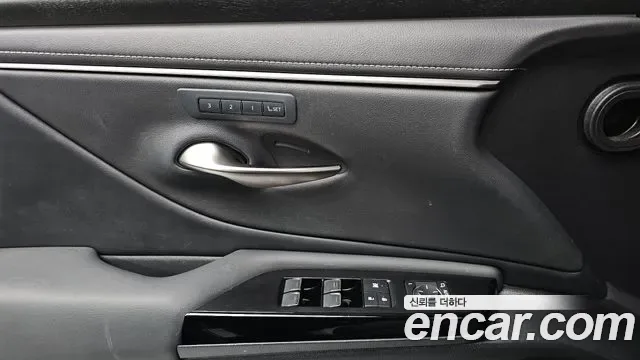 Lexus ES, миниатюра 3
