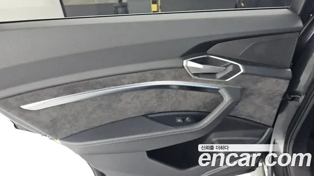 Audi e-, миниатюра 18