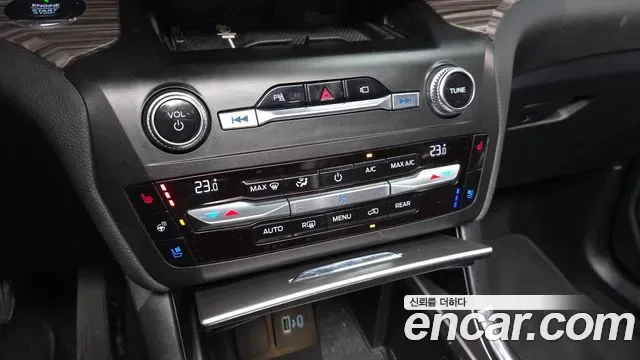 Ford Explorer 3.0 PHEV, миниатюра 3