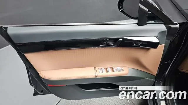 Hyundai Grandeur Calligraphy, миниатюра 3