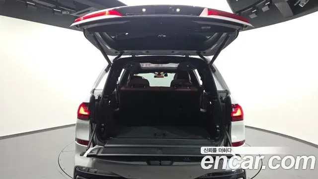 BMW X7 xDrive 40i M 6 мест, миниатюра 5