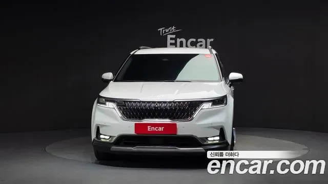 Kia Carnival бензин 7 мест Signature, миниатюра 2