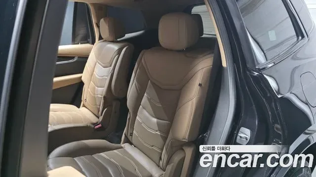 Cadillac XT6, миниатюра 13