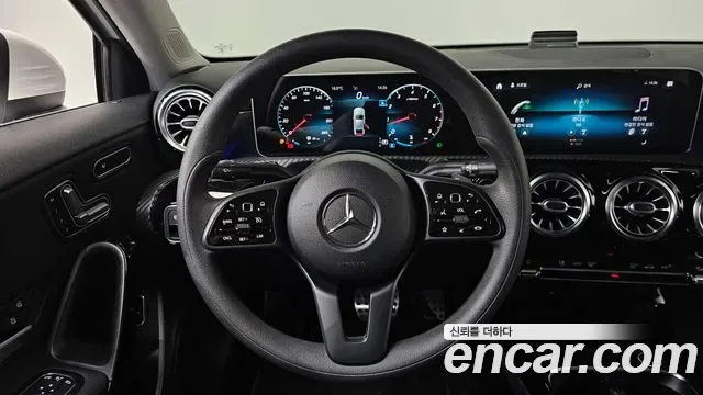 Mercedes-Benz A-Class A250 4MATIC, миниатюра 6