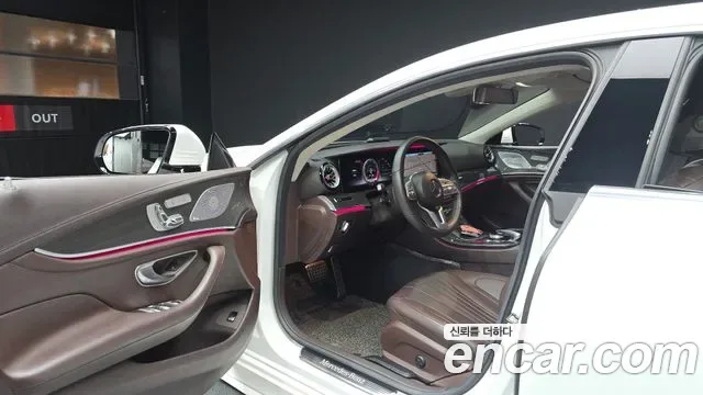 Mercedes-Benz CLS CLS300d AMG Line, миниатюра 25