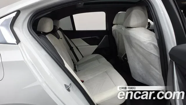 BMW 5 (G60) 520i, миниатюра 2