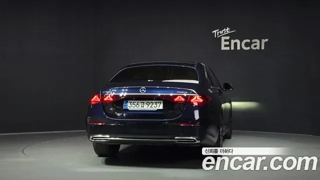 Mercedes-Benz E-Class E450 4MATIC, миниатюра 29