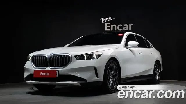 BMW 5 (G60) 520i
