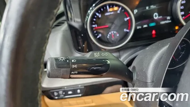 Kia Carnival дизель 9 мест Prestige, миниатюра 4