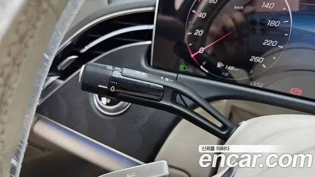 Mercedes-Benz E-Class E220d 4MATIC, миниатюра 15