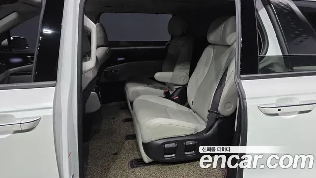 Kia Carnival бензин 7 мест Signature, миниатюра 21
